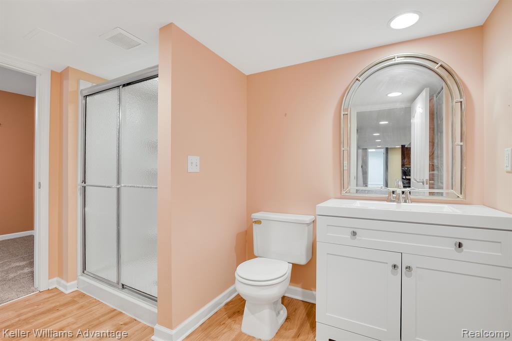 39438 VILLAGE RUN Drive, Northville, MI 48168 — Photo 37