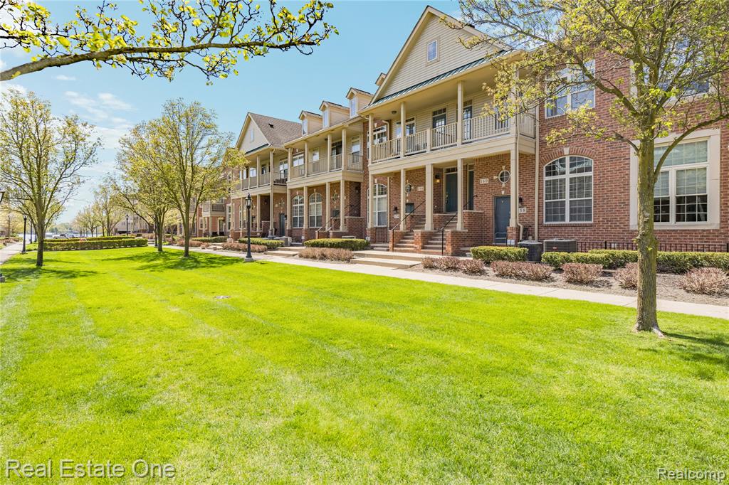 160 Sandy Lane, Walled Lake, MI 48390 — Photo 3