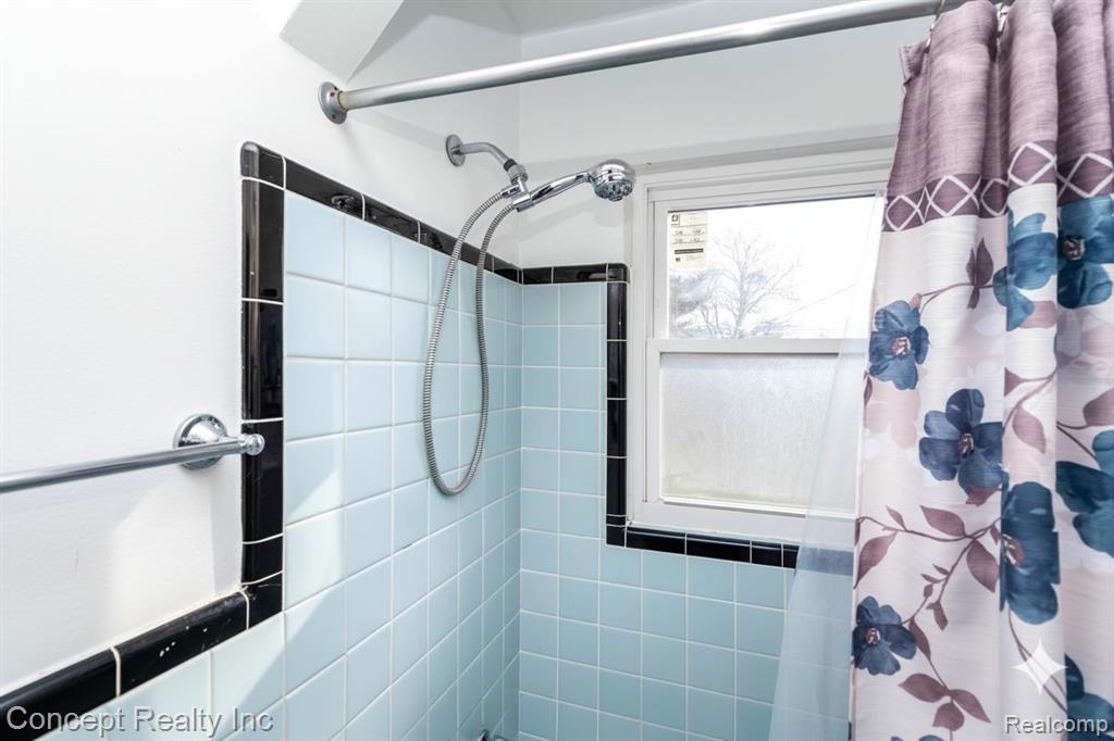 9717 Ruth Avenue, Allen Park, MI 48101 — Photo 16