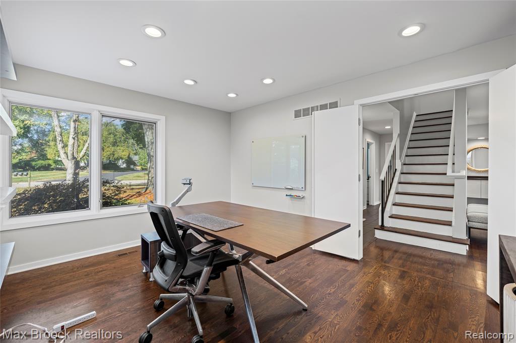 5597 Apple Ridge Trail, West Bloomfield, MI — Photo 29