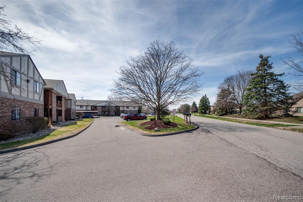 16432 Clarkson Drive, 61, Fraser, MI 48026 — Photo 21