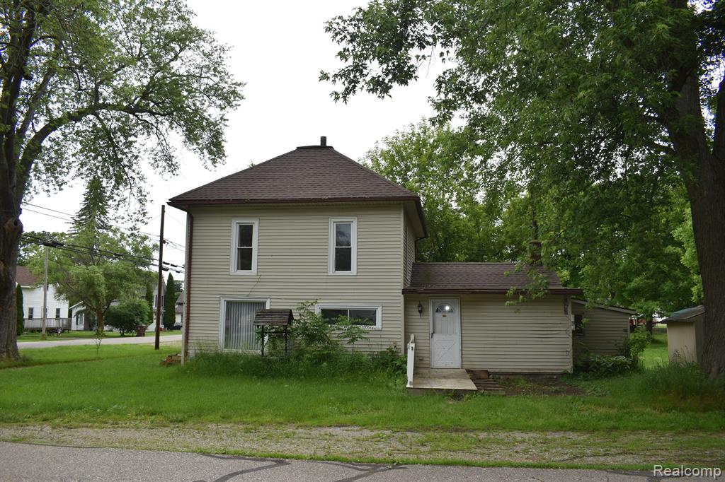 402 N SHIAWASSEE Street, Bancroft, MI 48414 — Photo 12