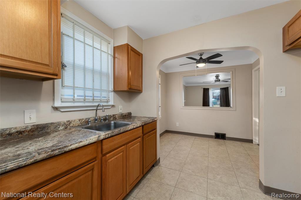 5525 Cadieux Road, Detroit, MI 48224 — Photo 8