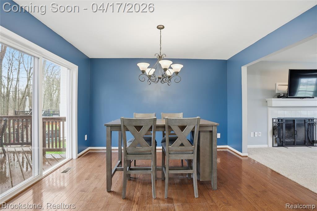 569 Cove View Drive, Waterford, MI 48327 — Photo 11