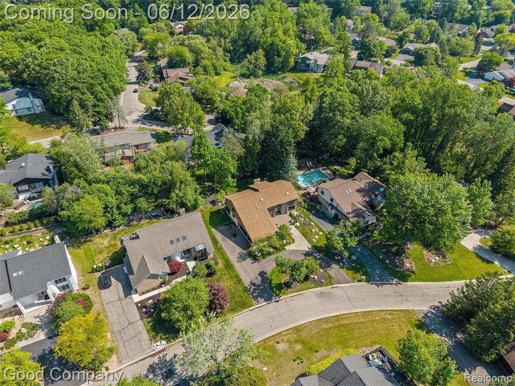 3176 Chambord Drive, West Bloomfield, MI 48323 — Photo 57