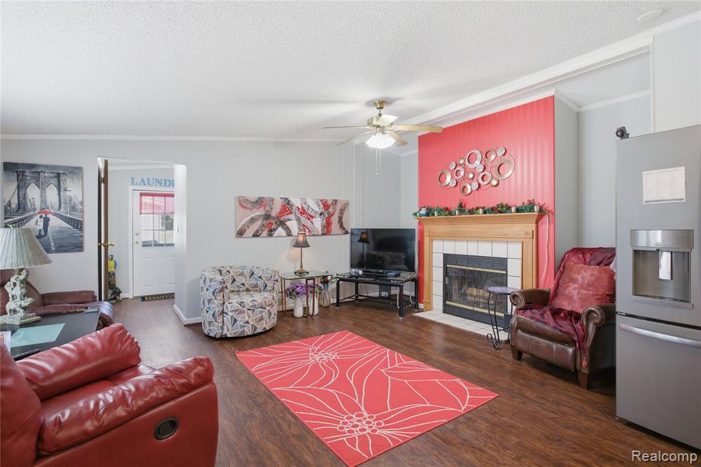 9857 Rembrandt Way, Fenton, MI 48430 — Photo 22