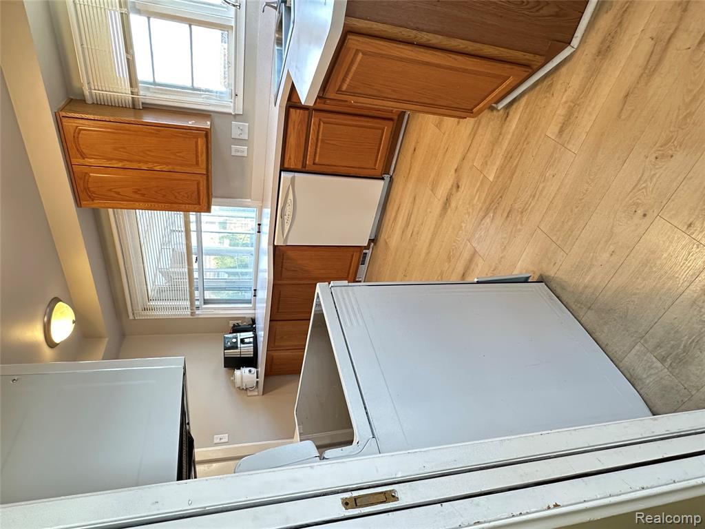 8842 Marion, Redford, MI 48239 — Photo 12