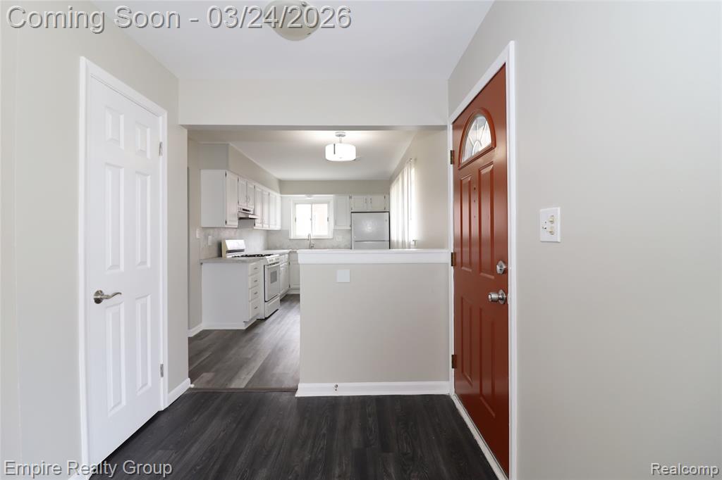 6444 Sunset Street, Garden City, MI — Photo 8