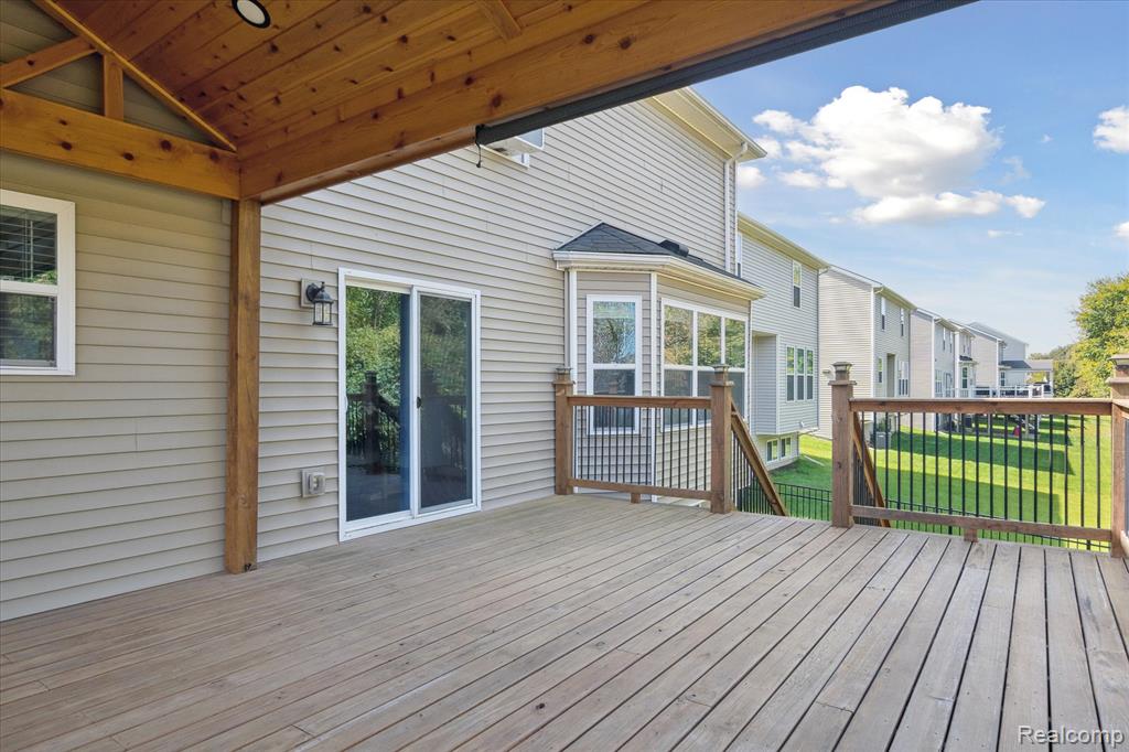 9163 White Tail Court, Ypsilanti, MI 48197 — Photo 38