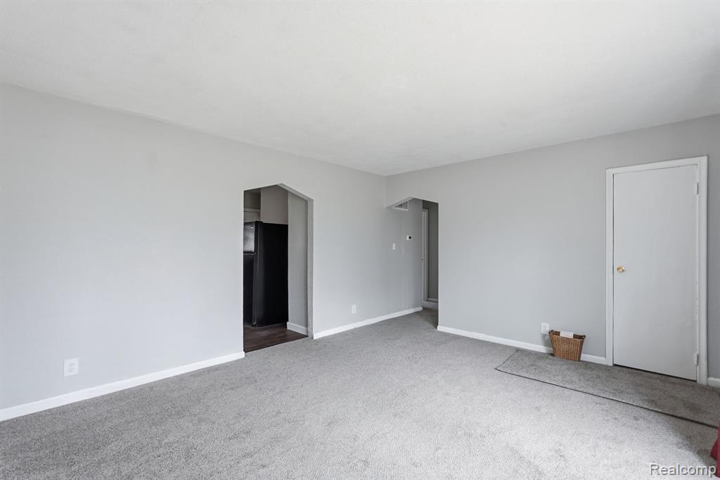 29497 Oakwood Street, Inkster, MI 48141 — Photo 5