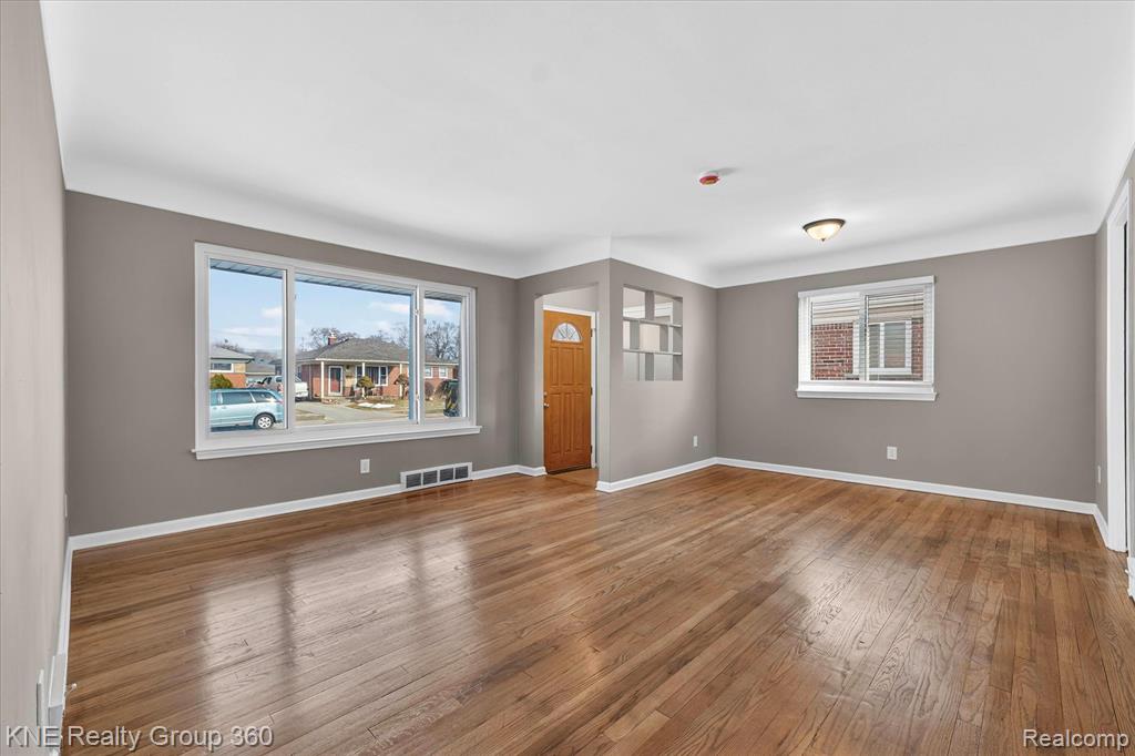 11214 Mae Avenue, Warren, MI 48089 — Photo 6