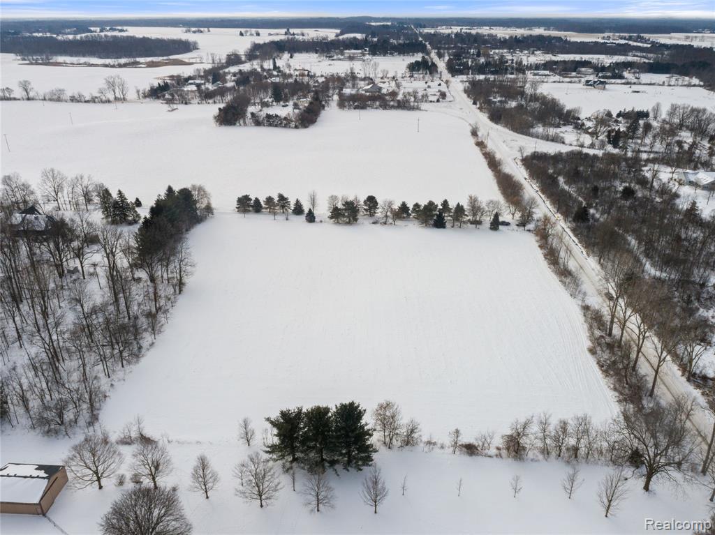 BRE A00 Six Mile Road, South Lyon, MI — Photo 11