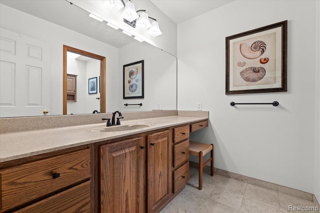 5375 Prentis Road, Waterford, MI 48327 — Photo 18