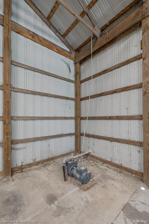 6296 Elizabeth Lake Road, Waterford, MI 48327 — Photo 80