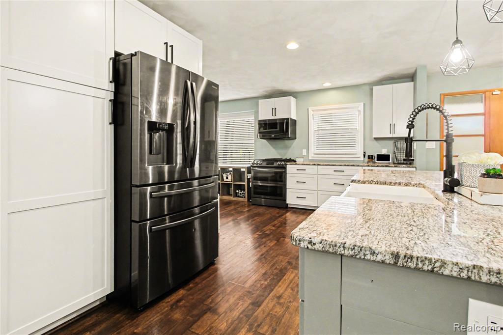 330 Cole Road, Monroe, MI 48162 — Photo 12