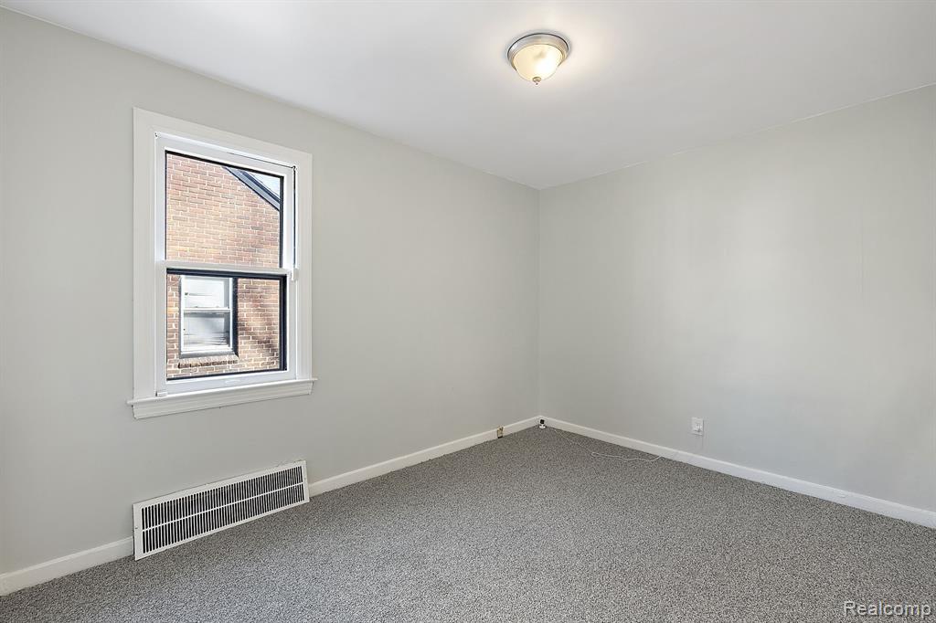 21406 MITCHELLDALE Avenue, Ferndale, MI 48220 — Photo 13