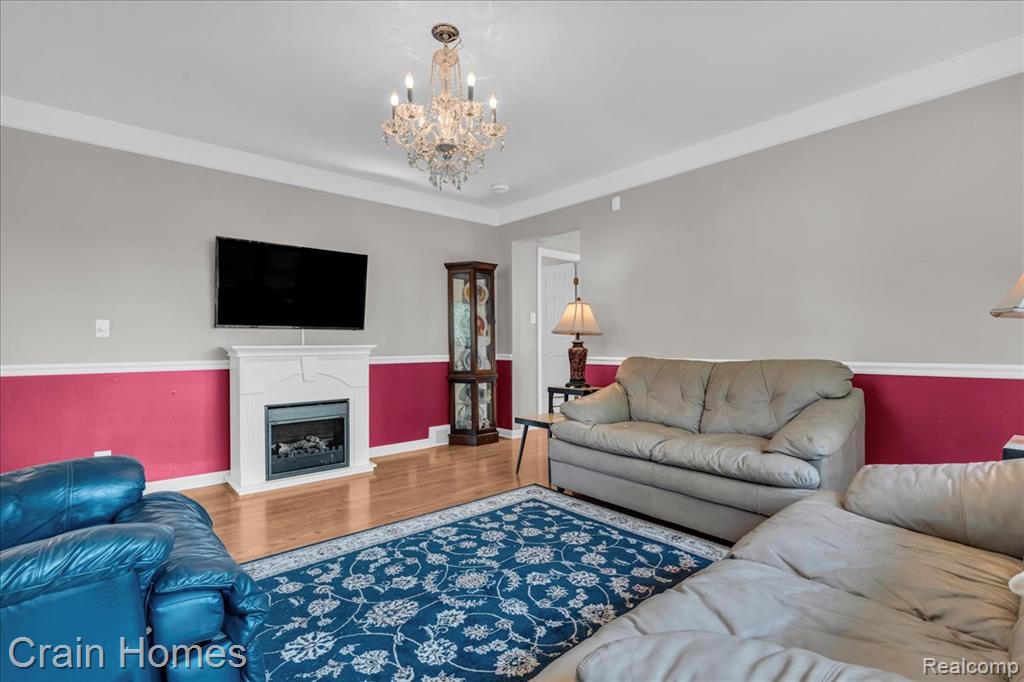 846 Moulin Avenue, Madison Heights, MI 48071 — Photo 14