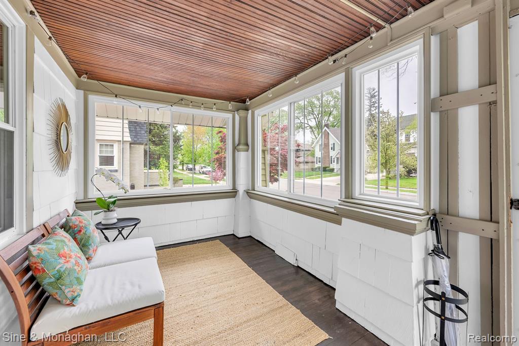 424 W Hudson Avenue, Royal Oak, MI 48067 — Photo 6
