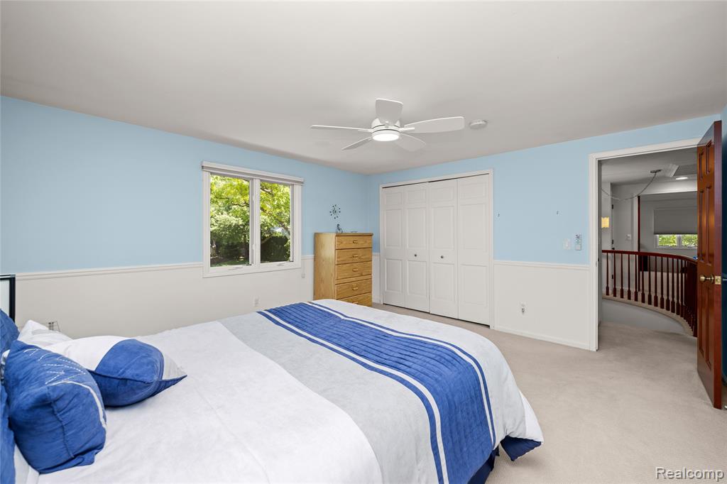 4700 S Valleyview Road, West Bloomfield, MI 48323 — Photo 27
