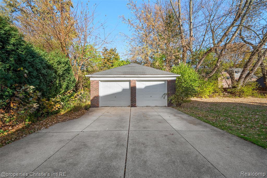 852 Harcourt Road, Grosse Pointe Park, MI 48230 — Photo 6