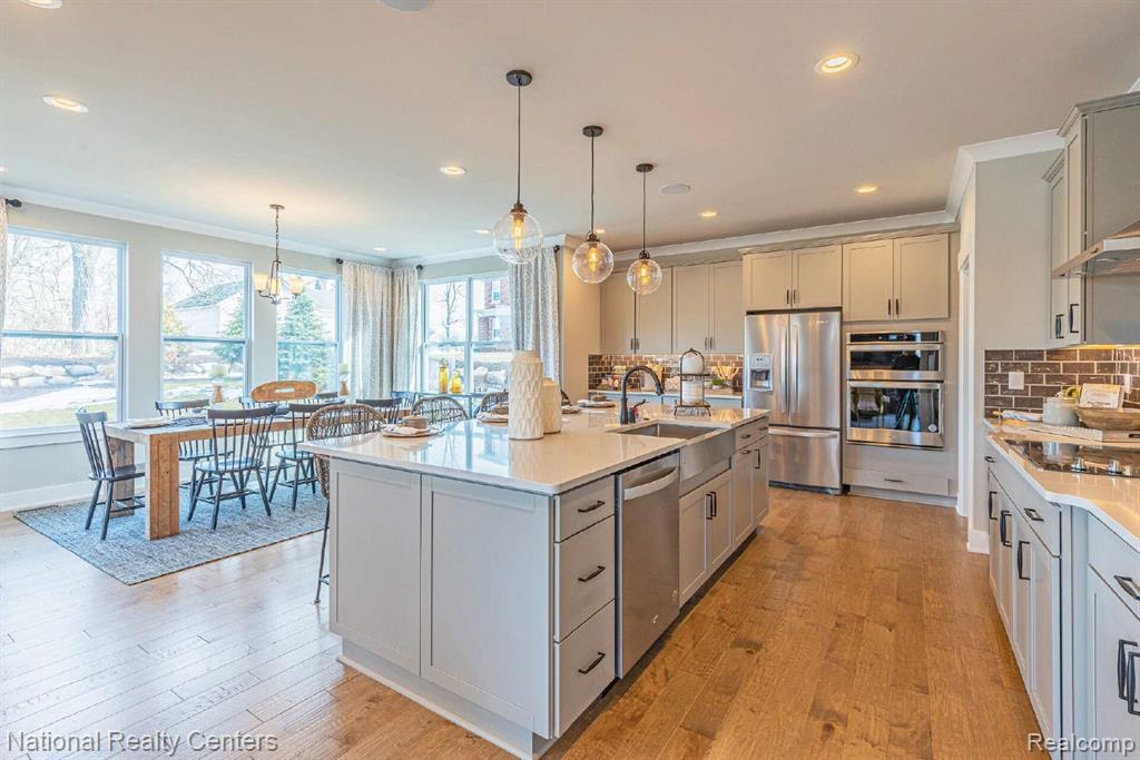 6978 Colony Drive, West Bloomfield, MI 48323 — Photo 9