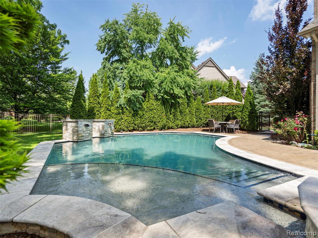 5657 Greenhill Drive, Troy, MI 48098 — Photo 69