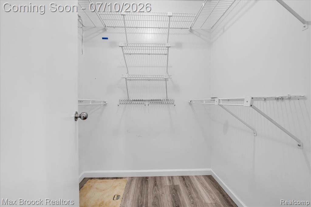 5229 Simpson Lake Road, West Bloomfield, MI 48323 — Photo 31