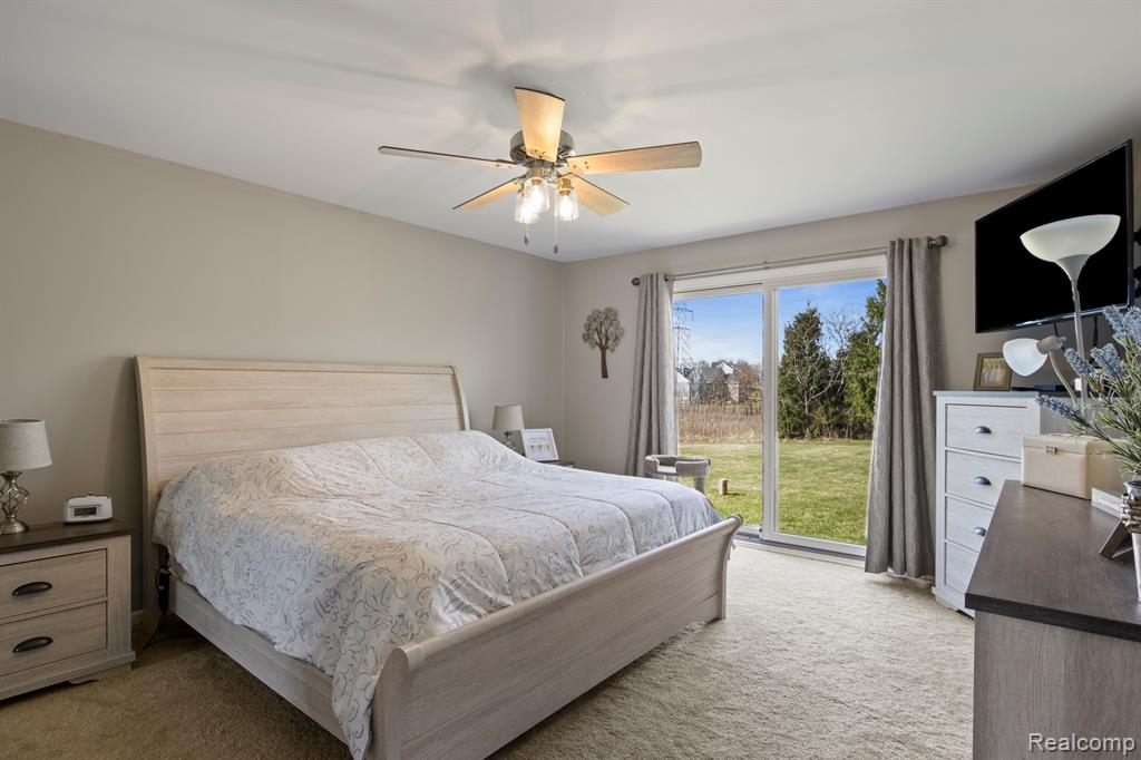 6330 STONEWOOD Drive, White Lake, MI 48383 — Photo 15