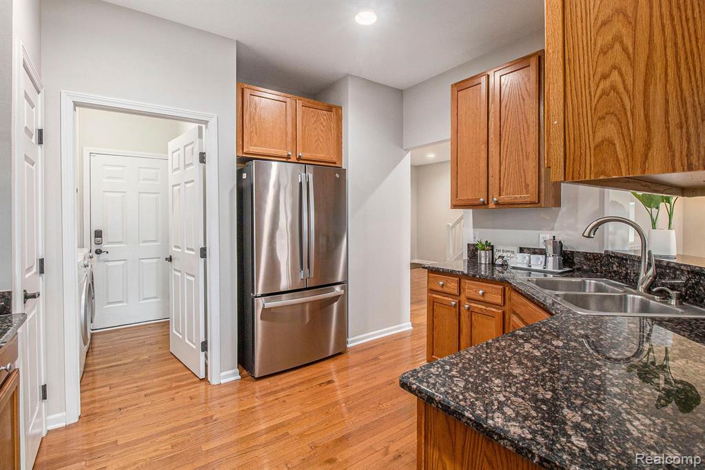 5535 GALLERY PARK Drive, Ann Arbor, MI 48103 — Photo 13