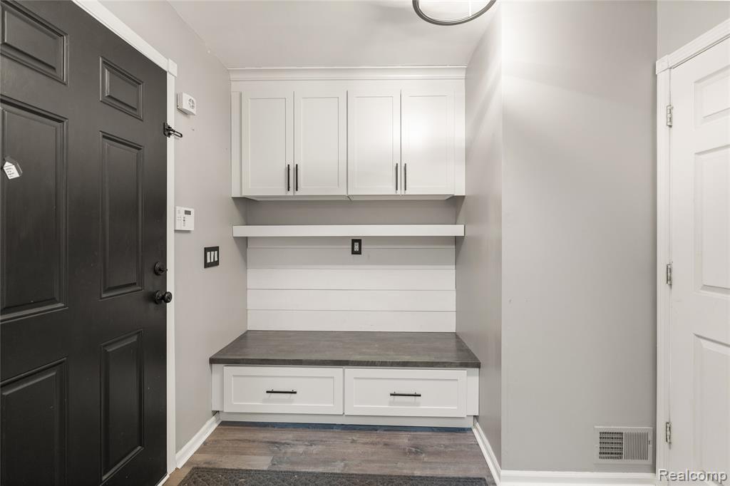8203 Boulder Drive, Davison, MI 48423 — Photo 13