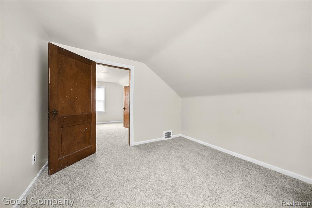 9101 HARTWELL Street, Detroit, MI 48228 — Photo 12