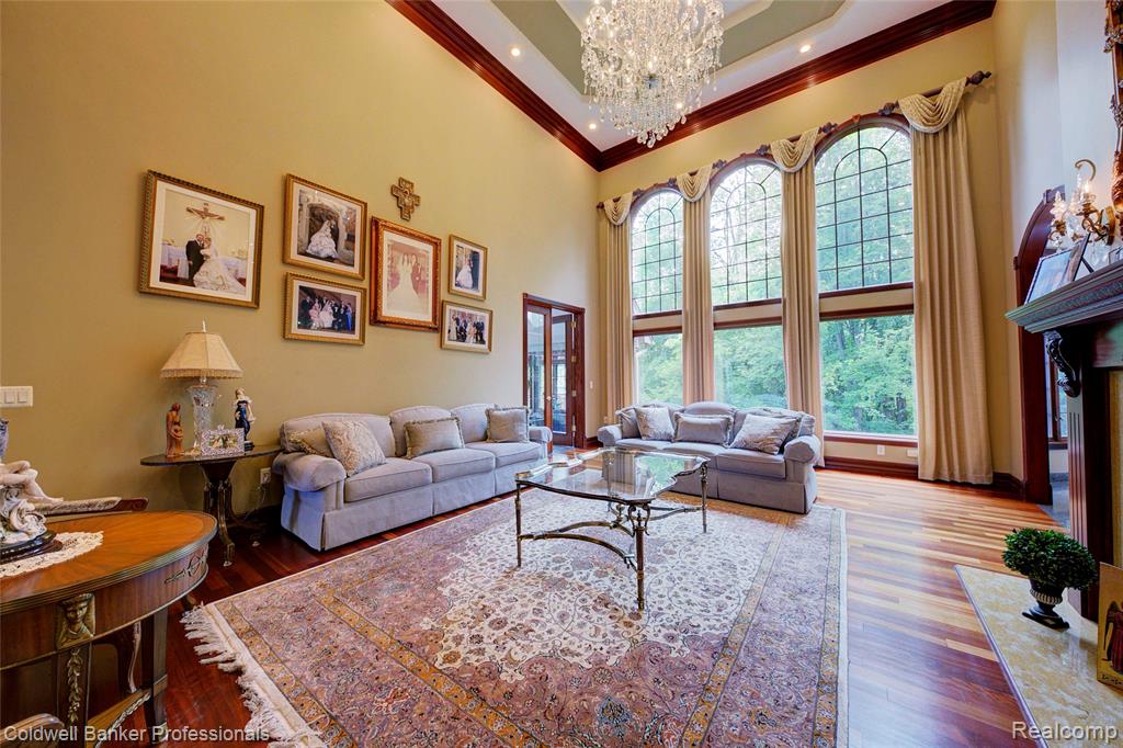 4546 Forest Edge Lane, West Bloomfield, MI 48323 — Photo 18