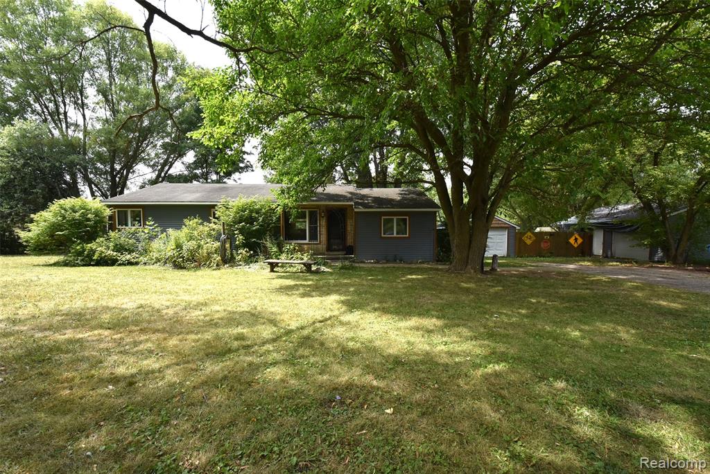 3044 Seymour Road, Swartz Creek, MI 48473