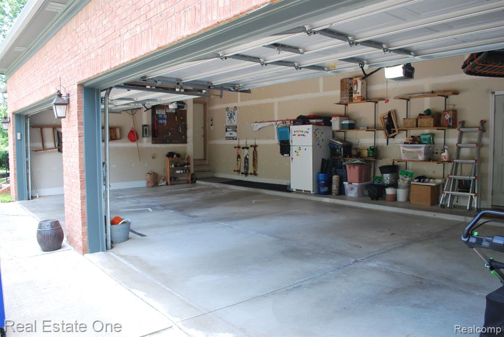49664 TAFT Lane, Canton, MI 48188 — Photo 82