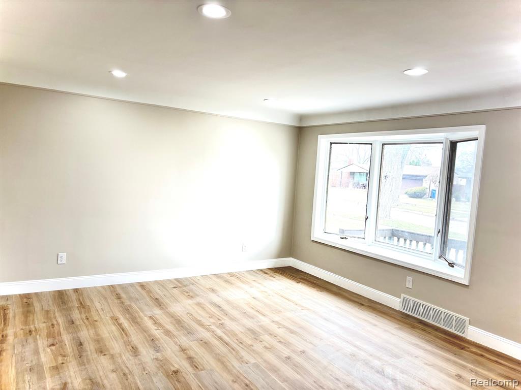 5246 MCKINLEY Road, Warren, MI 48091 — Photo 22