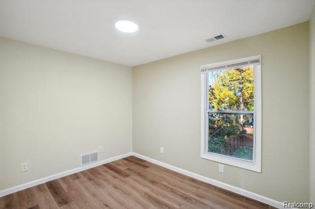 3736 IROQUOIS Street, Detroit, MI 48214 — Photo 18