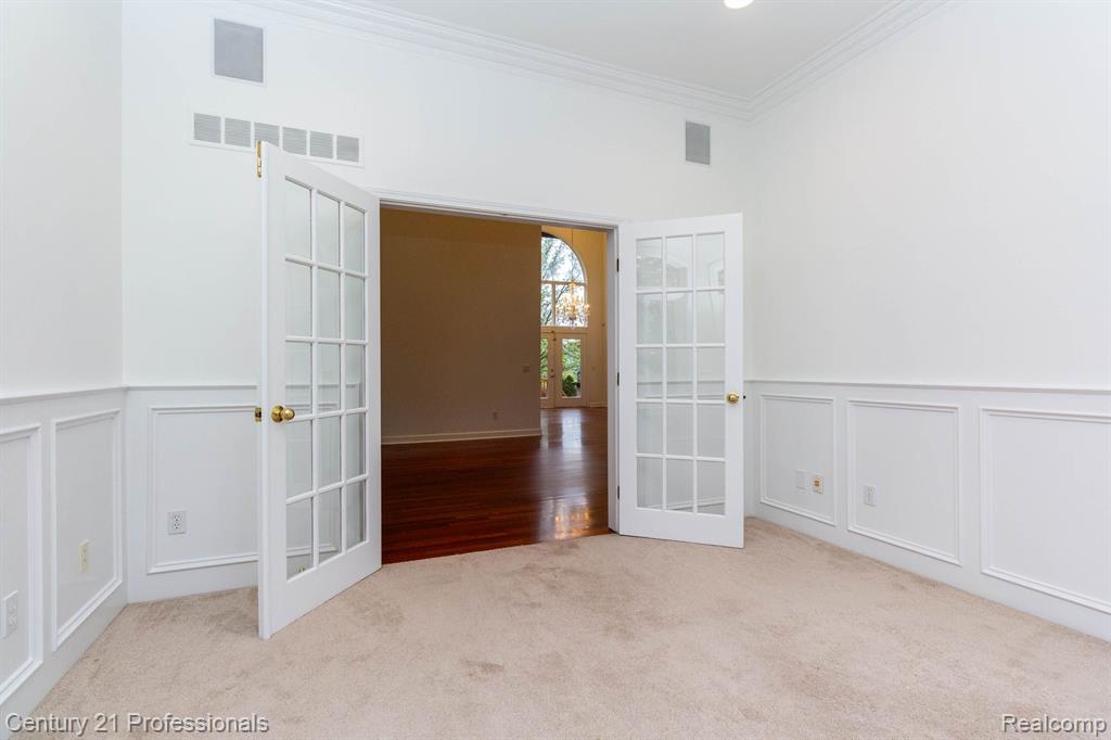 685 Dornoch Drive, Ann Arbor, MI 48103 — Photo 11