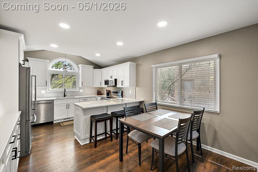 43316 Ashbury Drive, Novi, MI — Photo 18