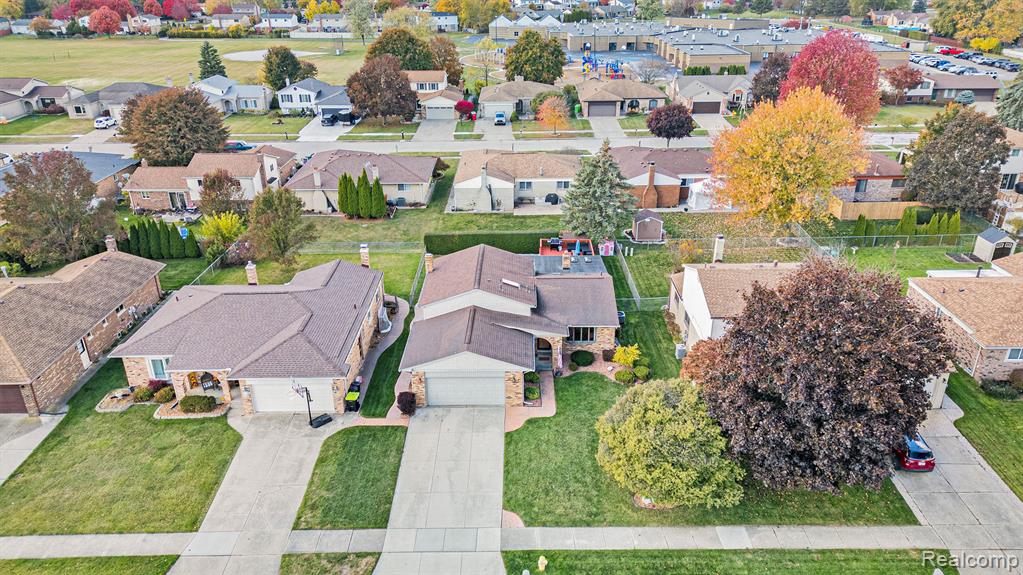 47751 Chrys Road, Macomb, MI 48044 — Photo 31