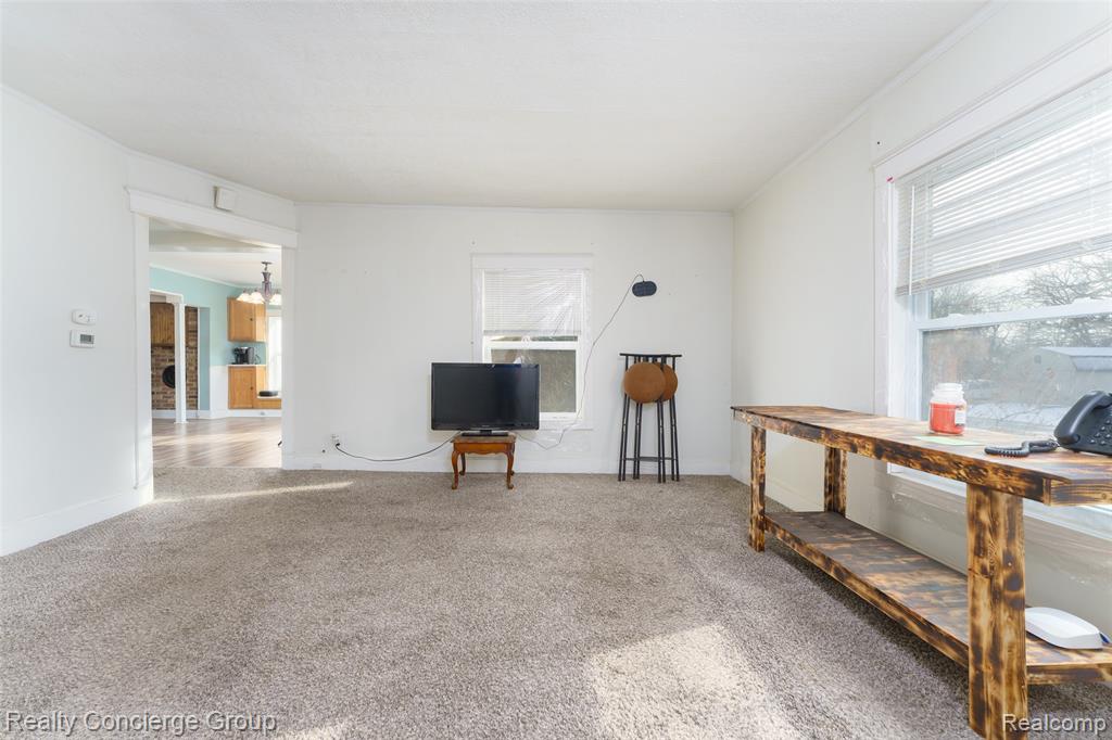 223 S Summit Street, Webberville, MI 48892 — Photo 10