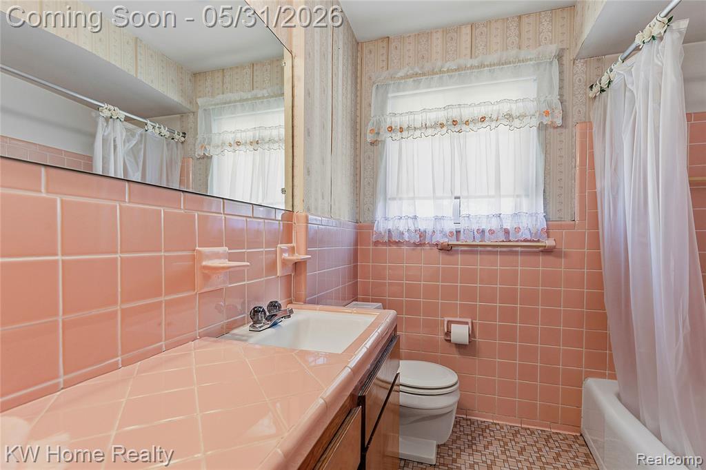 8801 Whitlock Avenue, Dearborn, MI 48126 — Photo 14