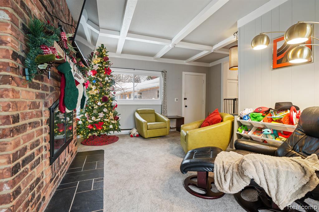 6333 Harriet Drive, Waterford, MI 48327 — Photo 15