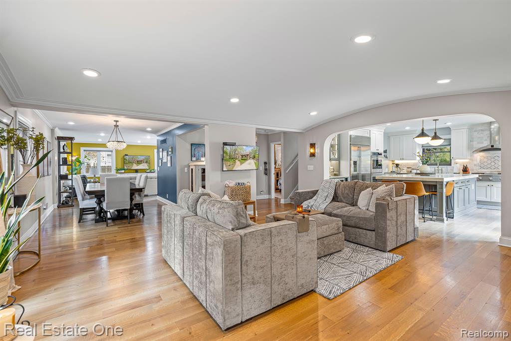 33 SYLVAN Avenue, Pleasant Ridge, MI — Photo 5