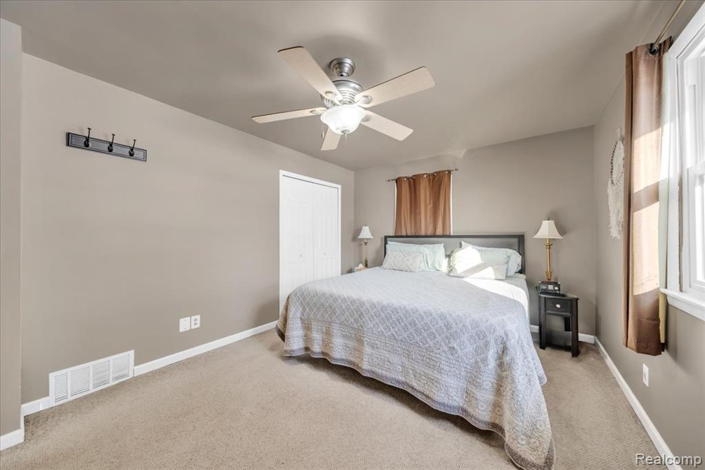 9169 Graytrax Road, Grand Blanc, MI 48439 — Photo 16