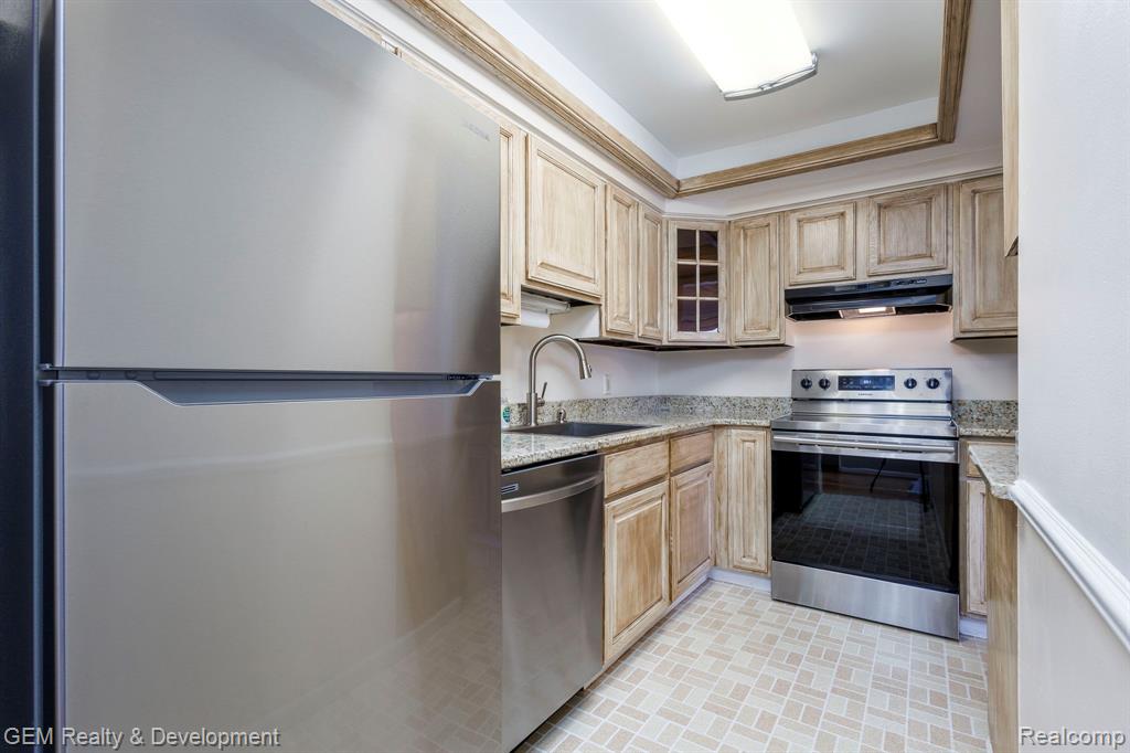 19627 Neptune Court, Northville, MI 48167 — Photo 9
