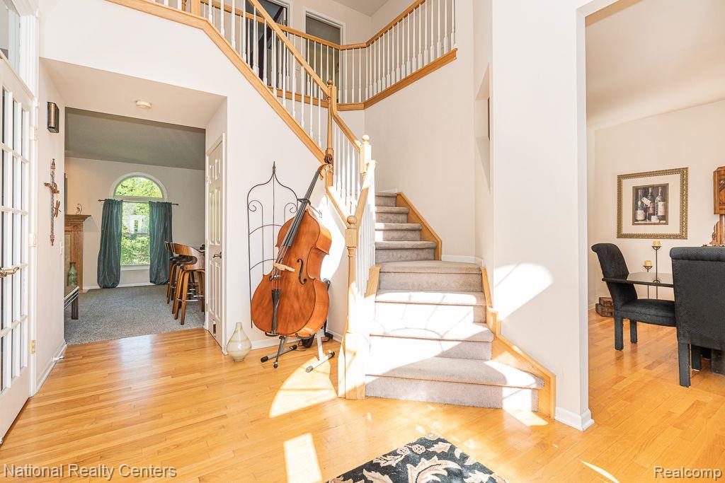 7914 BROOKWOOD Drive, Clarkston, MI 48348 — Photo 2