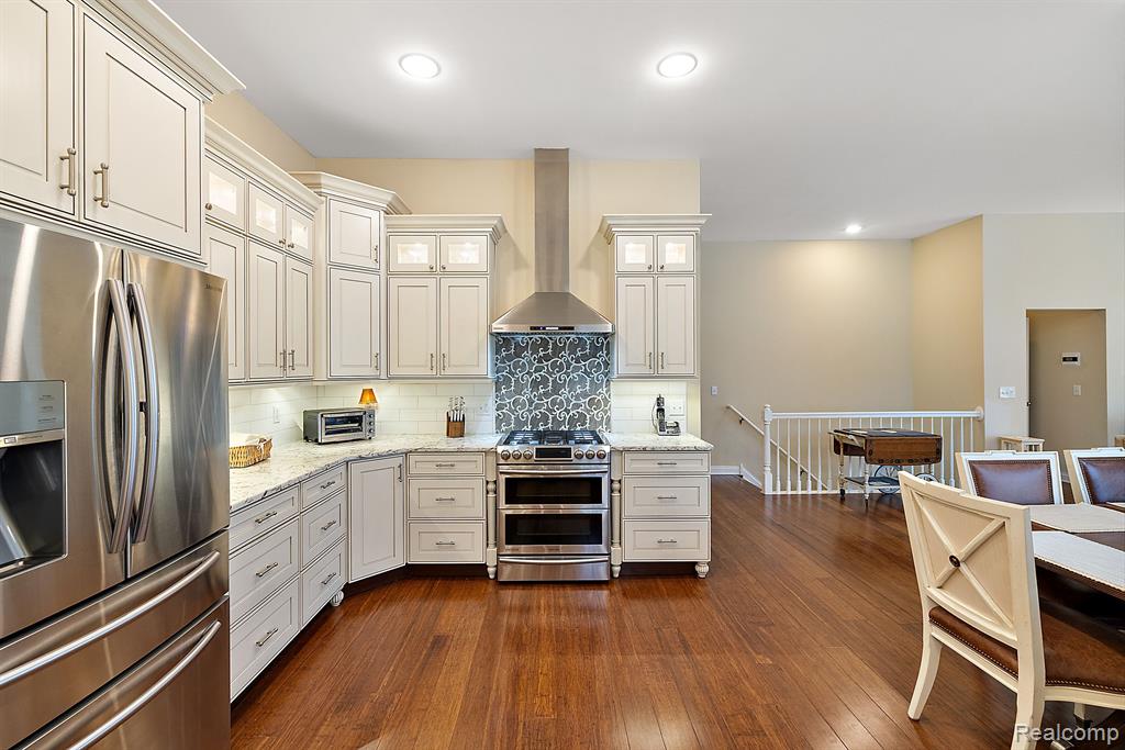 626 WOODSIDE Drive, 62, Milford, MI 48381 — Photo 19