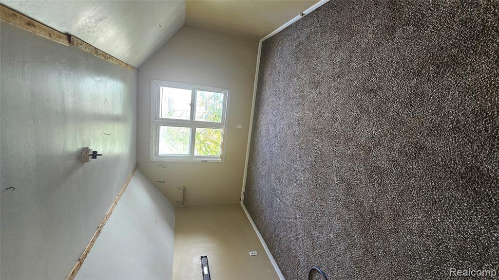 4201 Winona Street, Flint, MI 48504 — Photo 8