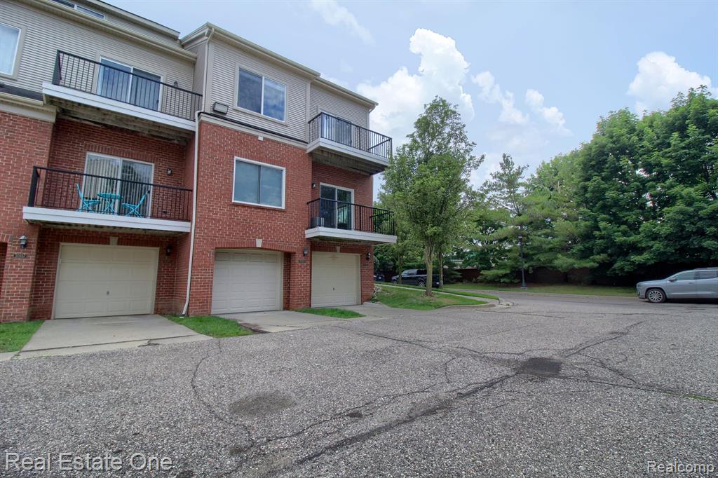30661 ARDMORE Court, Novi, MI 48377 — Photo 25