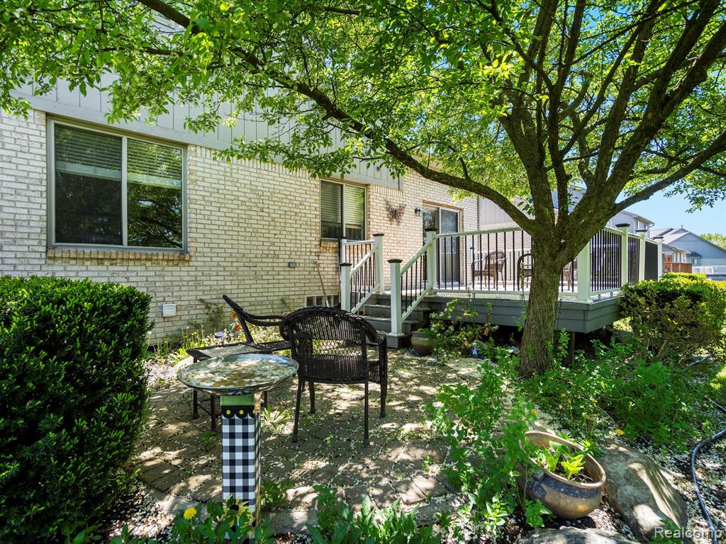 46311 BENTLEY Circle W, 51, Macomb, MI 48044 — Photo 4